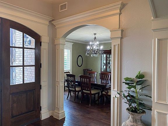 4th image of 6409 Basswood Ln