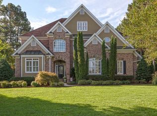 8420 Davishire Dr, Raleigh, NC 27615