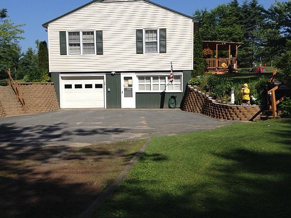 Walkout basement/garage