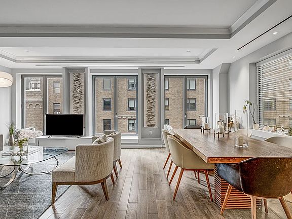3rd image of 207 W 75th St #Penthouse
