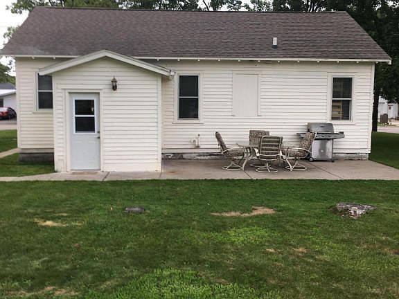 4th image of 451 McCagg St