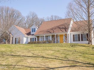 150 Meadow Run Dr, Winfield, PA 17889