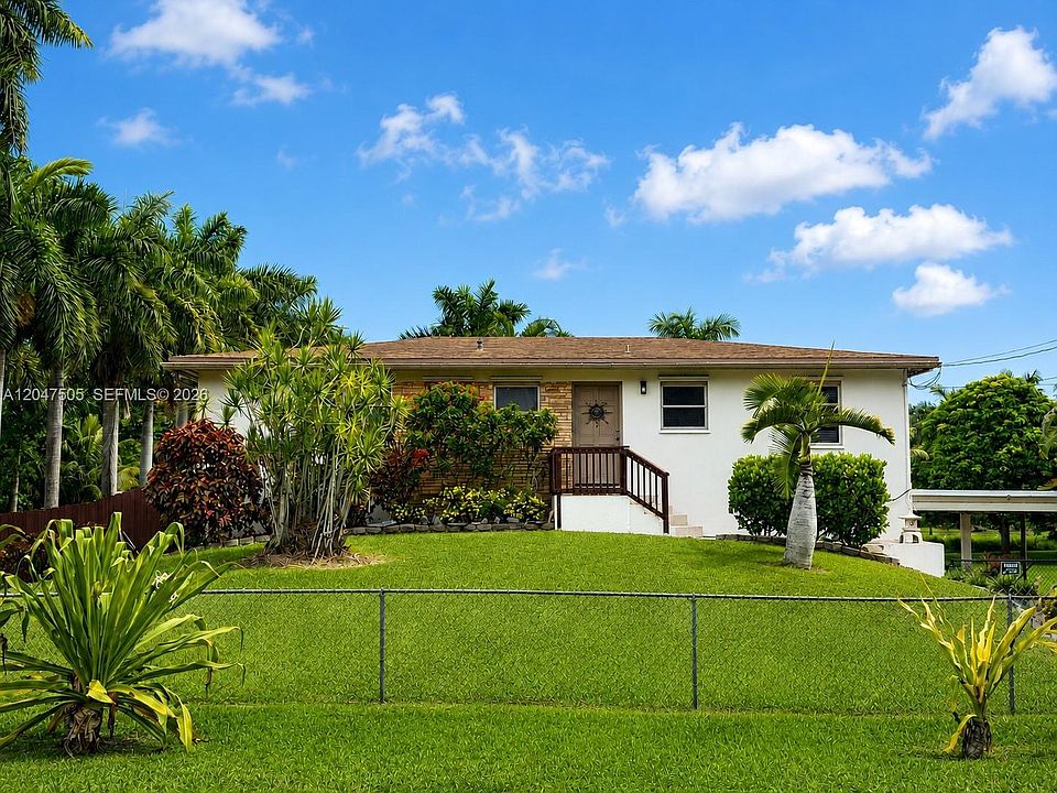 1st image of 5240 SW 82nd Ave