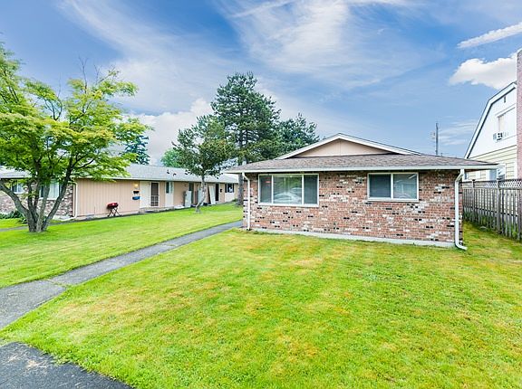 3rd image of 3609 3611 Fawcett Ave