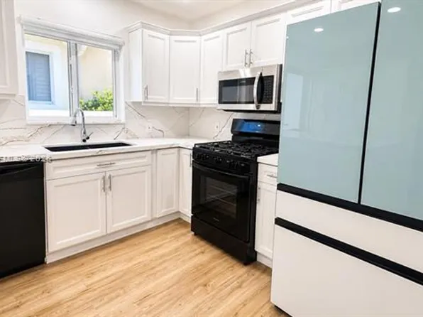 8819 Dickens Ave #8819, Miami Beach, FL 33154