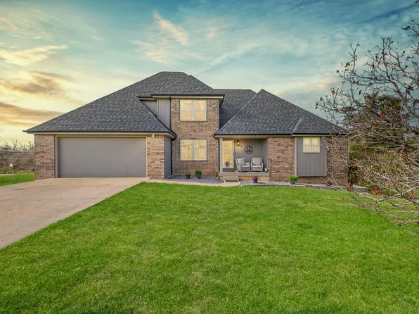 433 Coachlight Drive, Lebanon, MO 65536