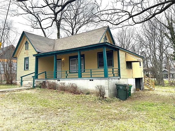 3rd image of 2918 W 15th St