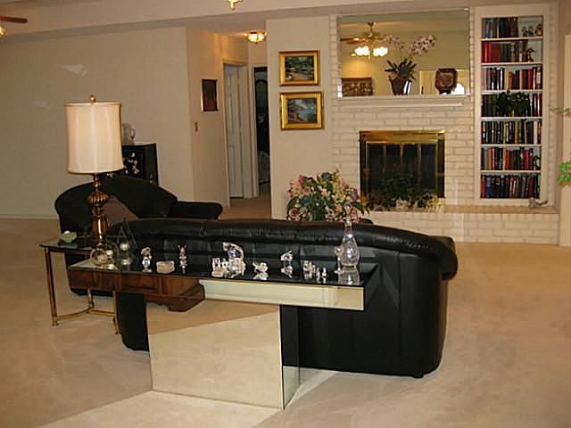 1st image of 405 Scrub Oak Ct