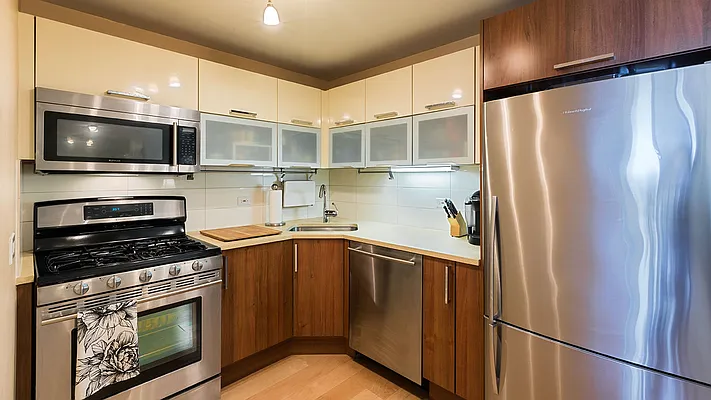 Sold by Garfield Realty  | media 15