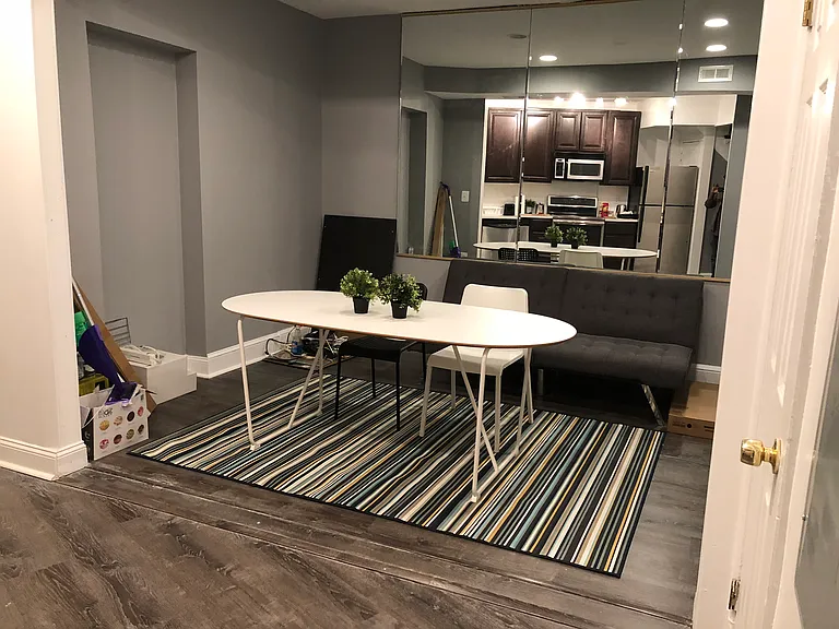 221 Missouri Ave NW — Photo 9