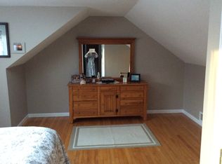 15 Braeburn Dr, Tinton Falls, NJ 07724