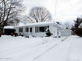 1722 Den Hertog St SW, Wyoming, MI 49519