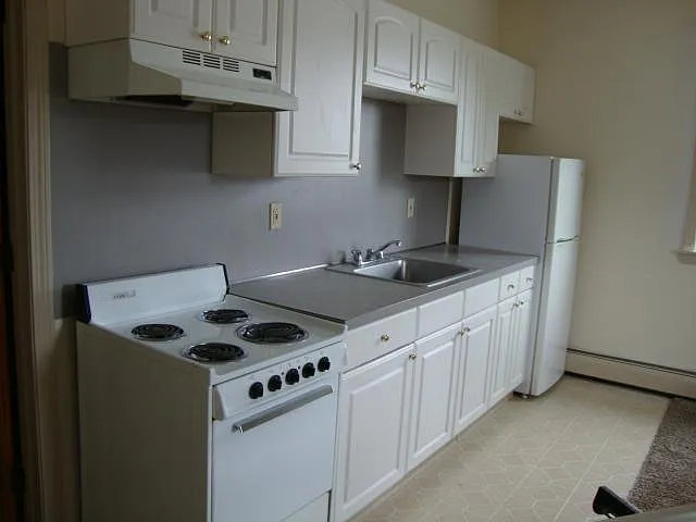 Building Photo - 160 Washington St #2B