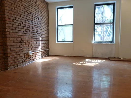 Rented by Charie Properties LLC | media 44