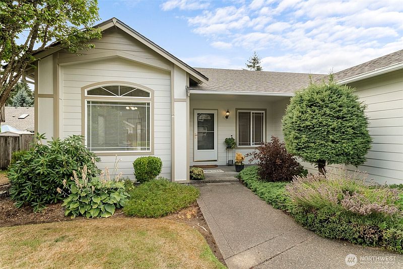 2nd image of 16520 85th Avenue Ct E