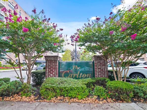 8825 155th Ave APT 4B, Howard Beach, NY 11414