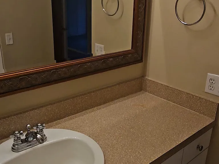 Master Vanity