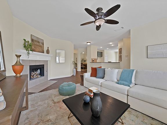 3rd image of 2221 Rodgers Ln