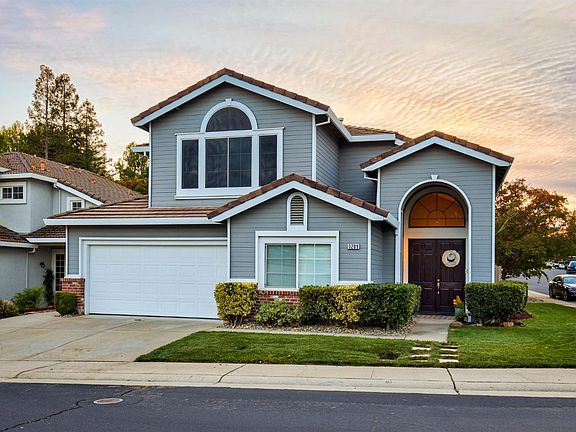 2nd image of 3209 Corniche Ln