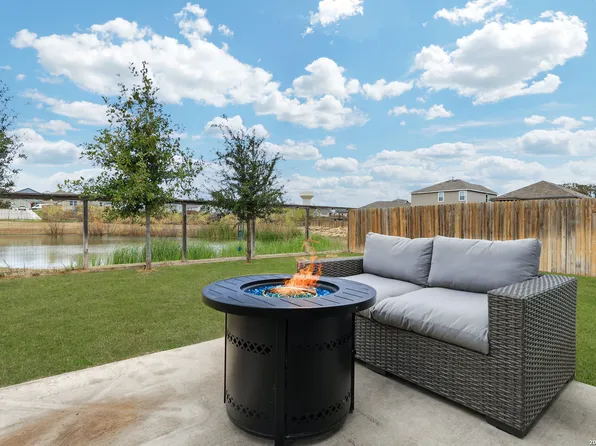 13225 Hagerd Loop, St Hedwig, TX 78152