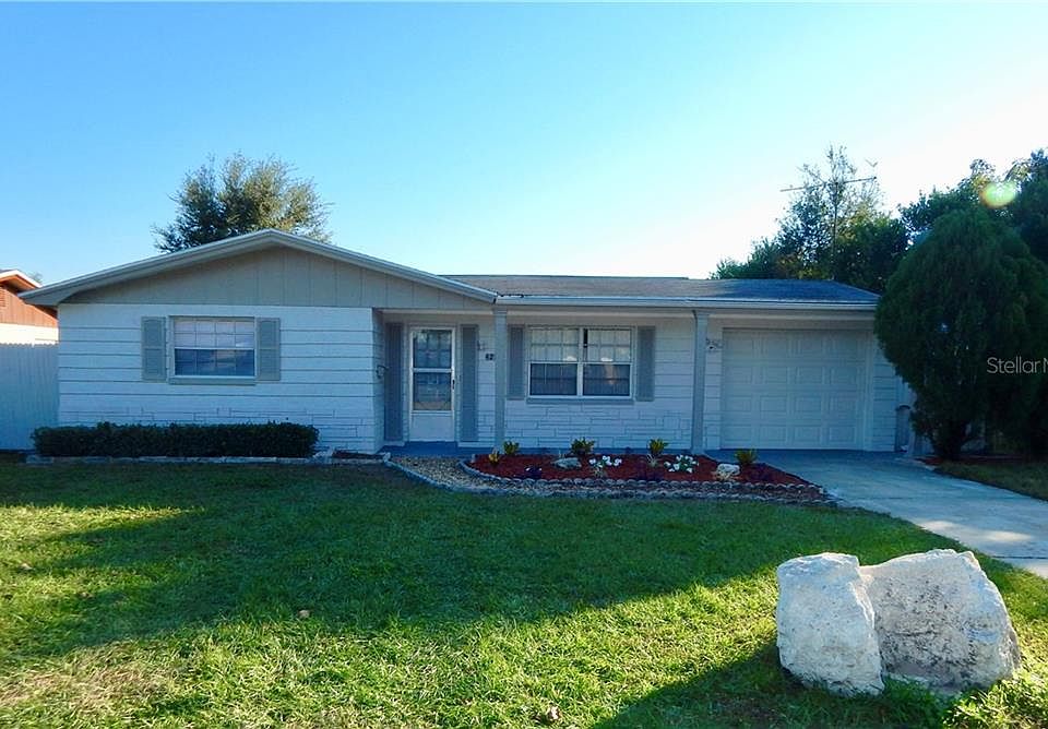 1st image of 4216 Woodsville Dr