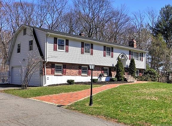 Sprawling raised ranch style home with over 2000 sq ft of living space!