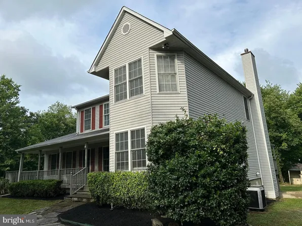 24674 Peach Orchard Ln, Aldie, VA 20105