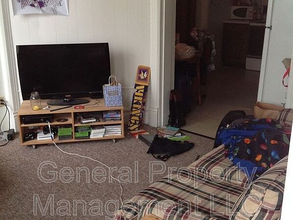 5th image of 321 Earl St #0