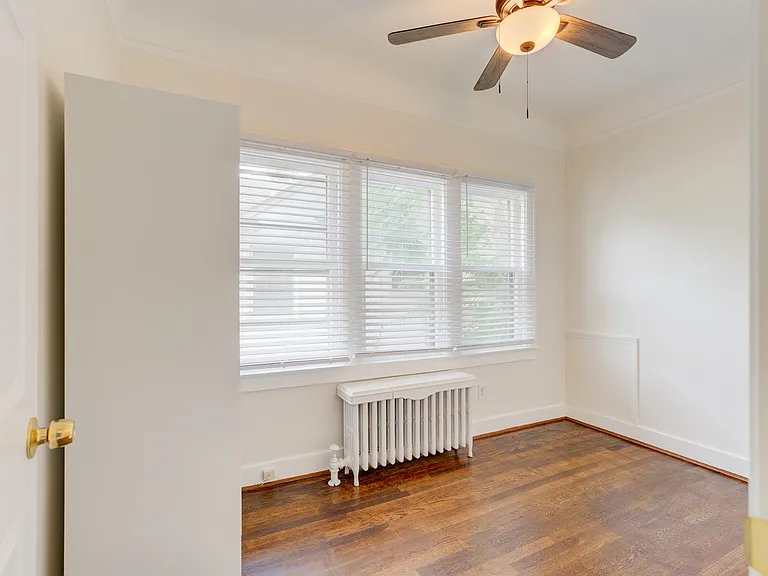 835 Allen St — Photo 7