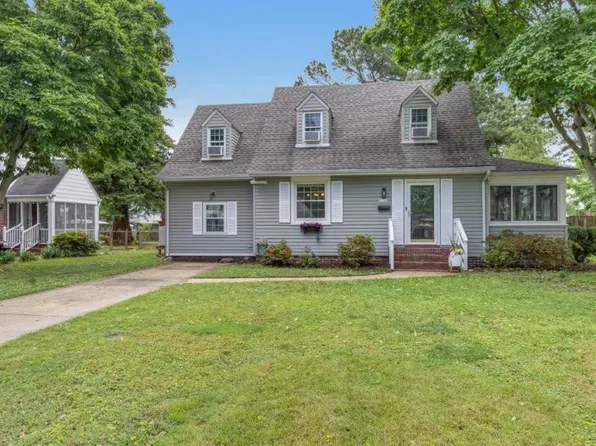 8718 Semmes Ave, Norfolk, VA 23503