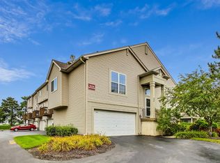 742 Cherry Creek Dr, Grayslake, IL 60030