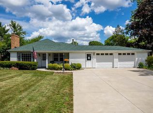 1049 S Higby St, Jackson, MI 49203