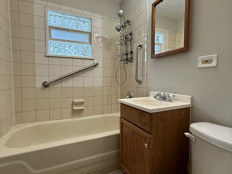 4158 W 90th Pl — Photo 10