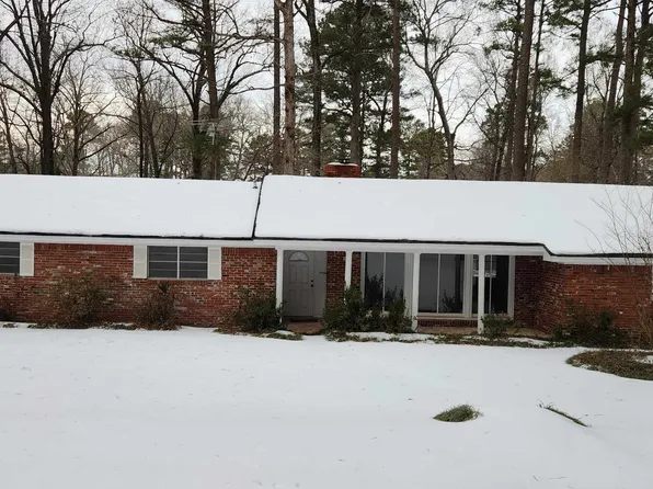 7411 Suburbia Dr, Pine Bluff, AR 71603