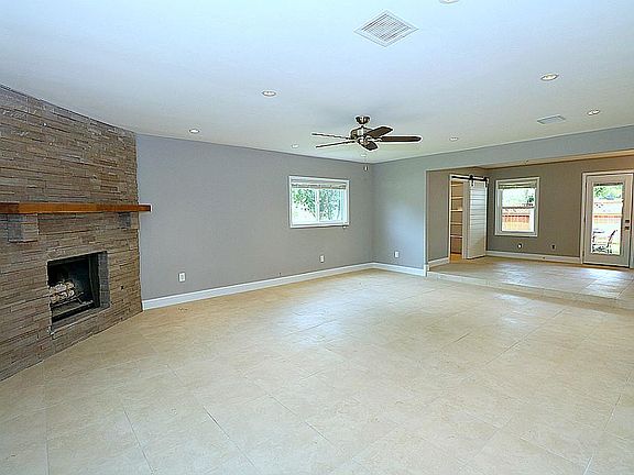 4th image of 1101 Orrel Dr