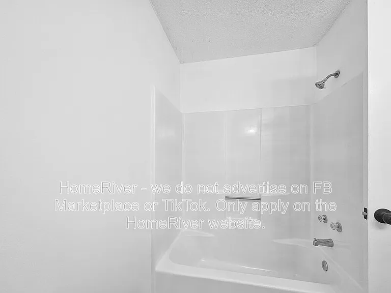 5486 Fox Valley Ln — Photo 12