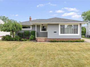 10720 Sharon Dr, Parma, OH