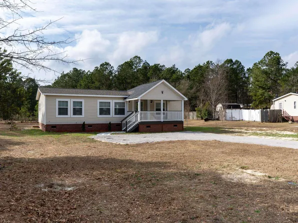 105 Indian Trace Ct, Gilbert, SC 29054