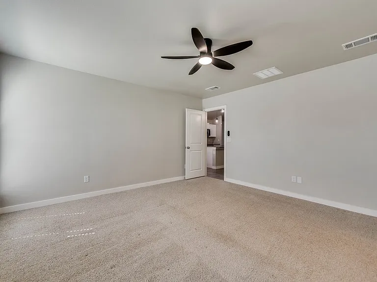 6714 Lonesome Dove Ln — Photo 18