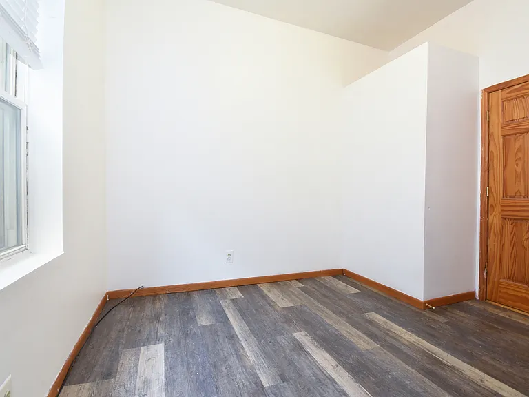 3332 W Le Moyne St — Photo 17
