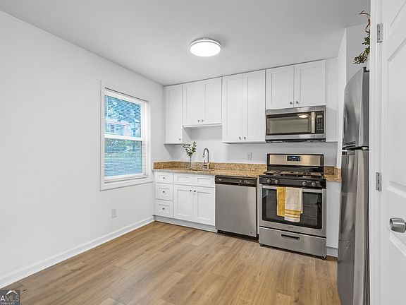4th image of 2427 Lawrenceville Hwy APT 3