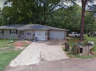 3186 Santa Clair Cir, Jackson, MS 39212
