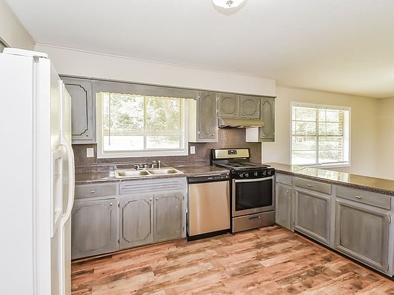5th image of 4103 Georgia Dr #5