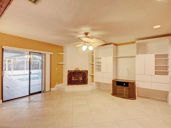 5th image of 7120 NW 46th St
