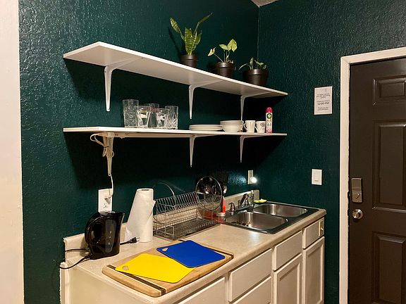 2nd image of 504 W San Antonio Ave #13