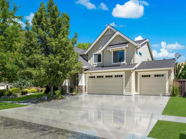 5826 E Playwright St, Boise, ID 83716