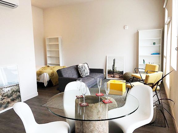5th image of 4405 W Point Loma Blvd #2030