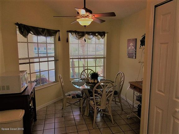 5th image of 3972 Saint Armens Cir