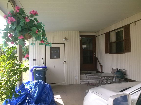 5th image of 410 N Grady Ave