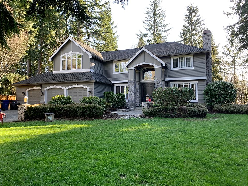 1st image of 21527 NE 84th St